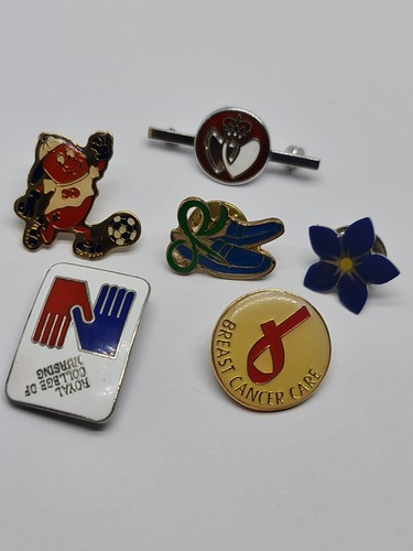 Lot enamel badges nursing - 6,